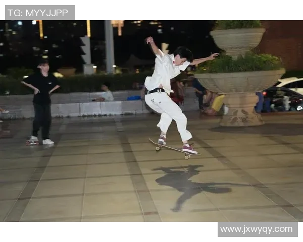 深圳滑板队实力解析:年轻力量与技术的完美结合 深圳滑板队实力解析:年轻力量与技术的完美结合